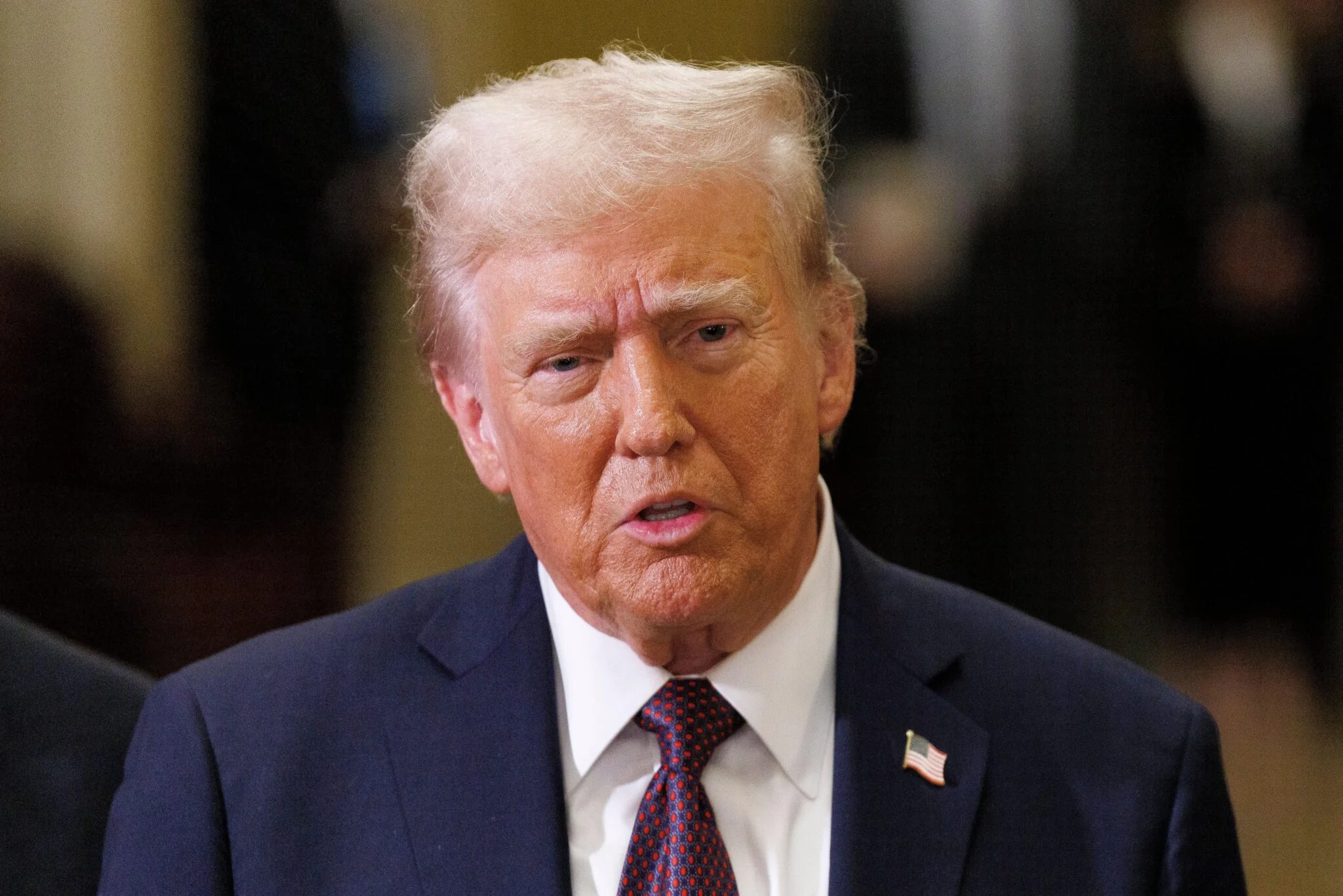 ایران اور امریکہ کے درمیان مذاکرات کے دوسرے دور کے لیے اسلام آباد کو میزبان کے طور پر دیکھا جا رہا ہے، جبکہ امریکی صدر ڈونلڈ ٹرمپ کی پاکستان آمد کی اطلاعات نے عالمی سیاست میں ہلچل مچا دی ہے