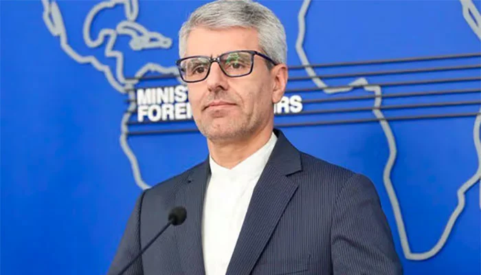 ایرانی وزارتِ خارجہ کے ترجمان اسماعیل بقائی نے پاکستان کو سفارتی عمل میں واحد باضابطہ ثالث قرار دیتے ہوئے خطے میں اسلام آباد کے کلیدی کردار کی تصدیق کی ہے۔