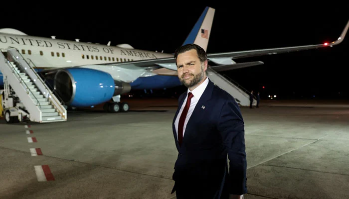 جے ڈی وینس کے لئے کور فلائٹ