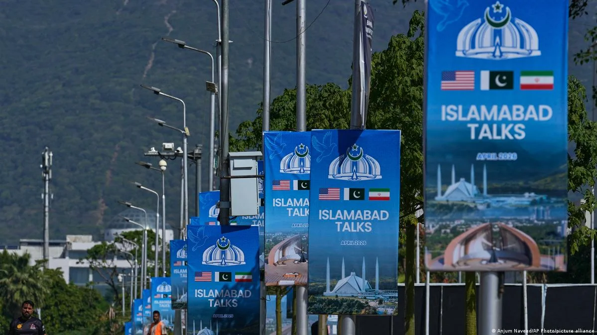 امریکہ اور ایران کے درمیان تناؤ کم کرنے کے لیے مذاکرات کا اہم دور کل اسلام آباد میں شروع ہوگا؛ معاہدے کی صورت میں امریکی صدر ڈونلڈ ٹرمپ کی شرکت کا بھی امکان ہے۔