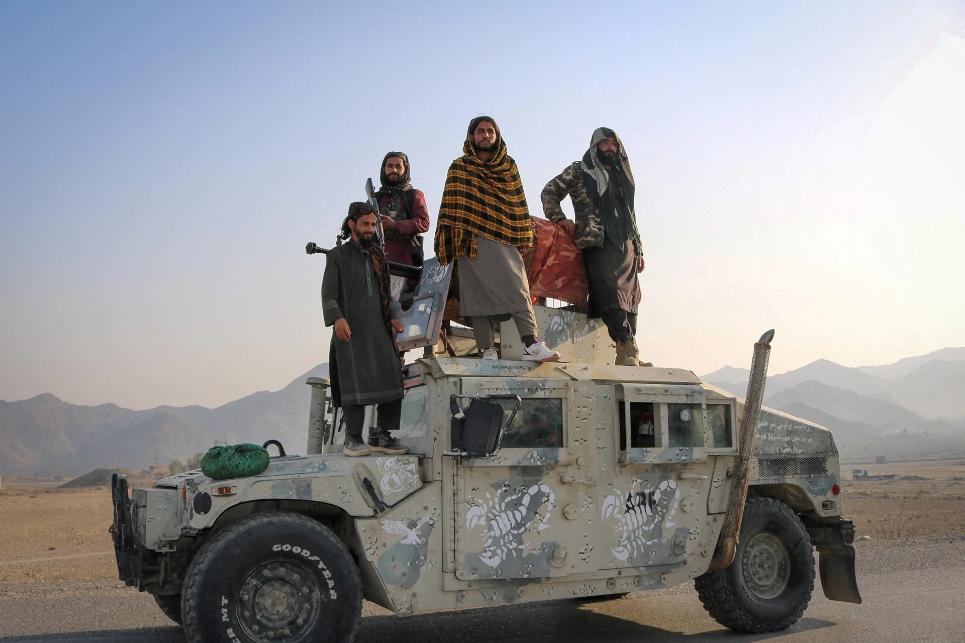 افغان فورسز کا کیڈٹ کالج پر حملہ