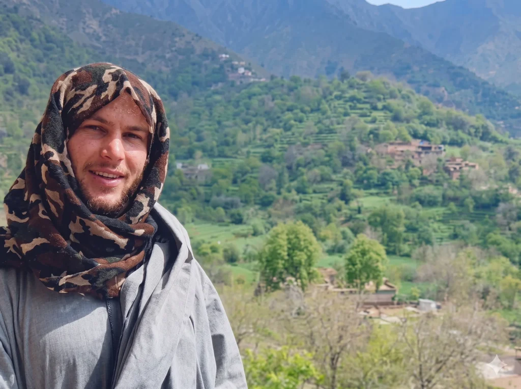 باجوڑ میں سکیورٹی فورسز کے ہاتھوں مارے جانے والے ٹی ٹی پی کے افغان دہشت گرد عزت اللہ کی شناخت ہو گئی؛ ہلاک دہشت گرد افغان طالبان کے سابق نائب وزیر مولانا محمد صدیق کا بھتیجا نکلا۔