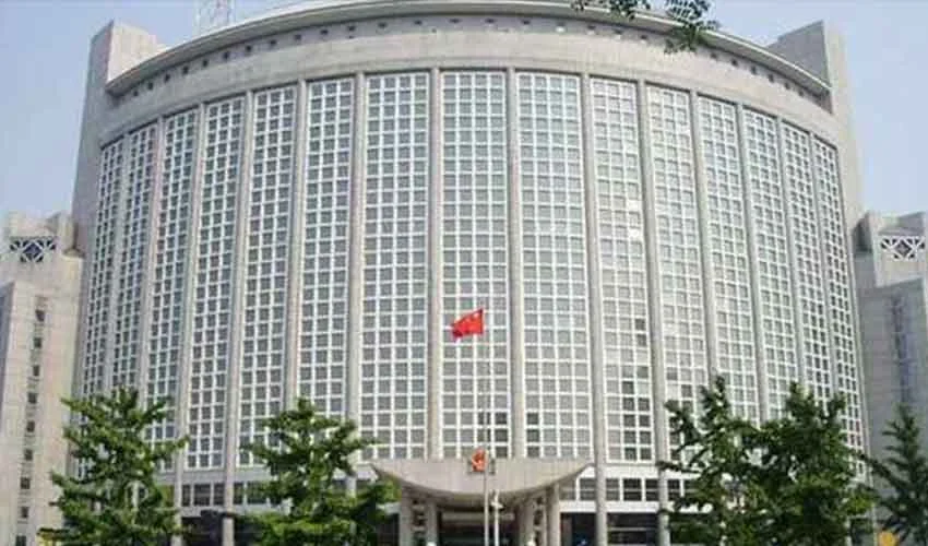 ارمچی میں چین کی سہولت کاری سے ہونے والے پاک افغان مذاکرات کابل کے رویے میں تبدیلی کا اشارہ دے رہے ہیں۔ پاکستان نے ہمیشہ مکالمے کی حمایت کی ہے، تاہم اس عمل کی کامیابی کا انحصار ٹی ٹی پی جیسی تنظیموں کے خلاف افغان حکومت کے ٹھوس اور عملی اقدامات پر ہے