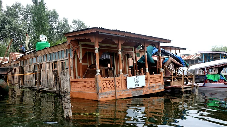 بھارتی وزارتِ داخلہ نے مقبوضہ جموں کشمیر کو زلزلے کے لحاظ سے انتہائی خطرناک قرار دے دیا، جس کے بعد علاقے میں حفاظتی اقدامات کے فقدان پر سنگین خدشات پیدا ہو گئے ہیں