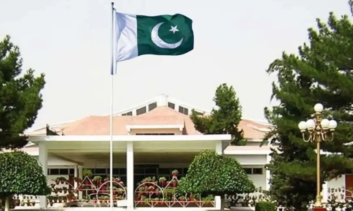 بلوچستان اسمبلی میں 14 نئے ارکان کی شمولیت نے انتخابی نمائندگی کے خلاف منفی پروپیگنڈے کو بے نقاب کر دیا ہے، جبکہ ریاست نے واضح کیا ہے کہ مذاکرات صرف آئین کے دائرے میں رہنے والوں سے ہوں گے۔