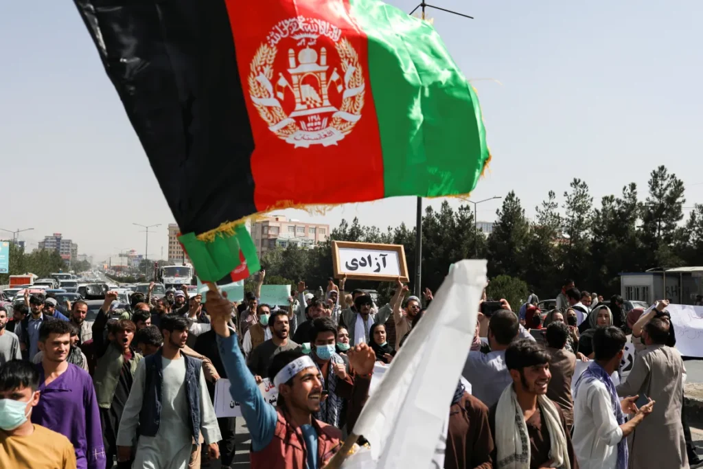 سابق افغان سیاست دان روہب اللہ جان نے امریکی امداد کی معطلی پر افغان عوام کو طالبان کے جبر کے خلاف پُرامن آواز اٹھانے کی تلقین کی ہے۔