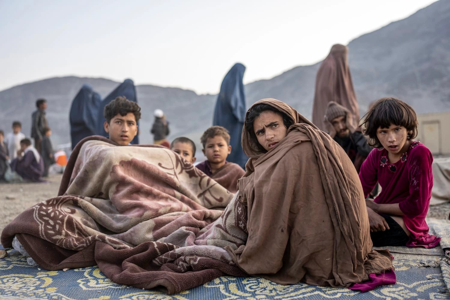 افغانی عوام غربت کا شکار