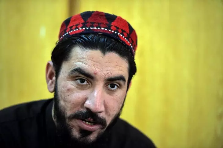 منظور پشتین کی حالیہ ویڈیو میں ریاست پر عائد کیے گئے الزامات اور متوازی عسکری نظام کے قیام کی تجاویز نے نئے سوالات کھڑے کر دیے ہیں۔ حقائق ظاہر کرتے ہیں کہ ریاستی اقدامات کا مقصد دہشت گردی کا خاتمہ تھا، جبکہ پی ٹی ایم کا بیانیہ آئینی حدود سے تجاوز کر رہا ہے۔