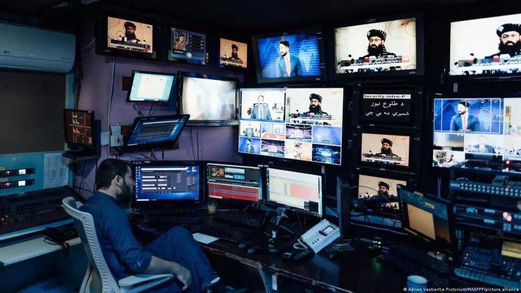 افغانستان میں طالبان کے زیرِ سایہ میڈیا اور ڈیجیٹل ہینڈلز کی جانب سے پاکستان مخالف بیانیے کو فروغ دینے کے لیے منظم پروپیگنڈا مہم کا انکشاف ہوا ہے۔
