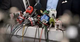 فریڈم نیٹ ورک کی رپورٹ میں قانونی کارروائیوں کو 'خلاف ورزی' قرار دے کر حقائق کو مسخ کرنے کی کوشش کی گئی ہے۔ ماہرین نے اسے غیر جانبدارانہ رپورٹ کے بجائے 'کلوزڈ سرکٹ نیریٹیو' قرار دے دیا۔