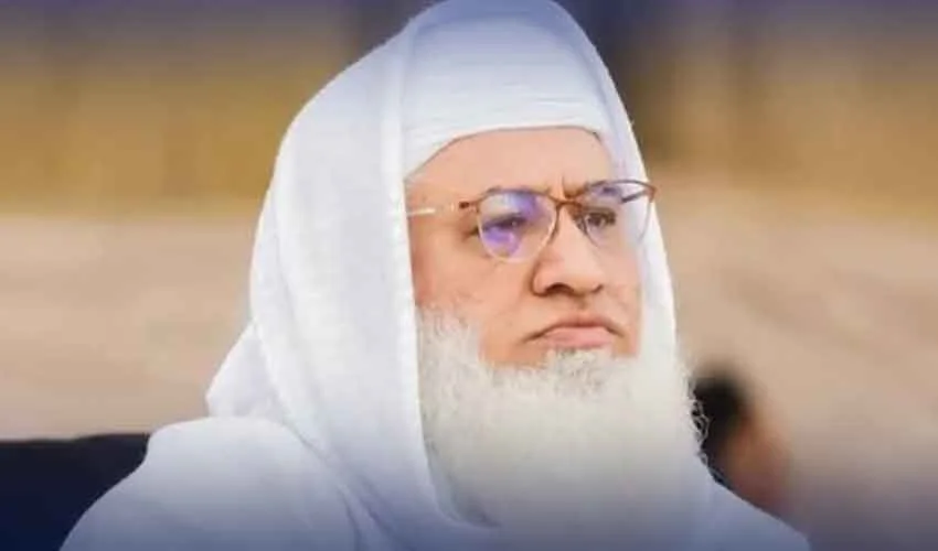 چارسدہ میں جمیعت علمائے اسلام سے وابستہ ممتاز عالمِ دین شیخ محمد ادریس کو نامعلوم افراد نے فائرنگ کر کے شہید کر دیا، جس کی ذمہ داری داعش نے قبول کر لی ہے۔