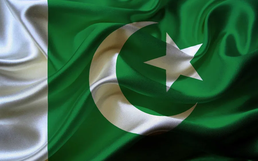امریکی مؤرخ اسٹیفن کوٹکن کا ایران۔ پاکستان جوہری دعویٰ من گھڑت اور تضادات کا شکار ہے؛ حقیقت یہ ہے کہ پاکستان کے فعال سفارتی اور معتبر مصالحتی کردار نے مشرقِ وسطیٰ کو ایک بڑی عالمی جنگ سے محفوظ رکھا ہے۔