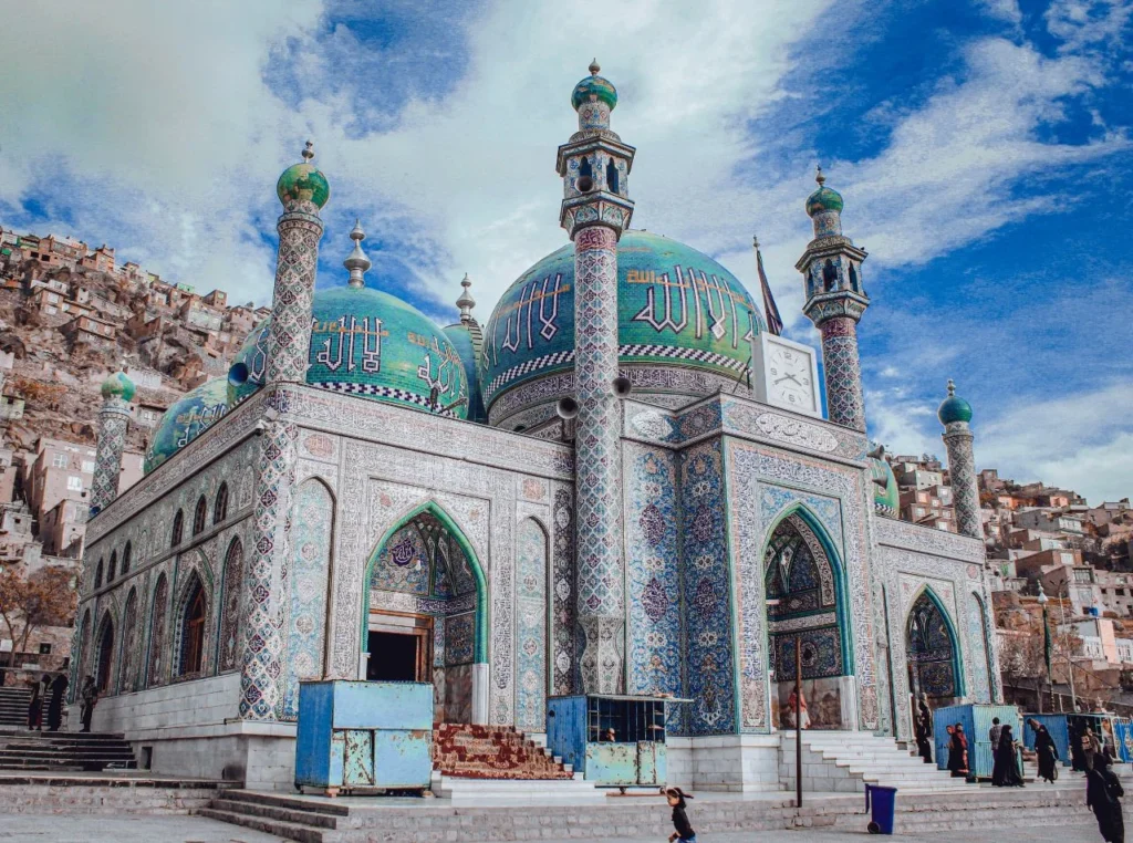 افغانستان میں مذہبی و علمی شخصیات، بالخصوص شیعہ کمیونٹی کے علماء کے مسلسل قتل اور تحقیقات میں ناکامی نے طالبان حکومت کے سیکیورٹی دعوؤں کی حقیقت واضح کر دی ہے