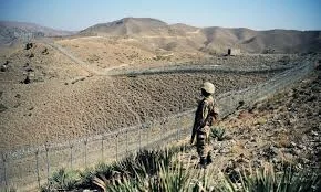پاک افغان سرحدی علاقوں میں سکیورٹی فورسز کی انٹیلی جنس بیسڈ کاروائیوں میں فتنہ الخوارج کے 26 دہشت گرد ہلاک اور ان کے 4 اہم ٹھکانے تباہ کر دیے گئے ہیں۔