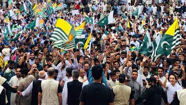 دنیا بھر میں مقیم کشمیری آج یومِ الحاقِ پاکستان منا رہے ہیں، صدر مملکت نے اسے کشمیری عوام کی تاریخی امنگوں کی یاد قرار دیا۔