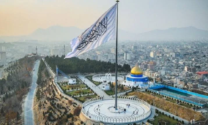 امارتِ اسلامیہ کا دعویٰ اور طرزِ حکمرانی: عہدِ فاروقی و دورِ طالبان کا تقابلی جائزہ