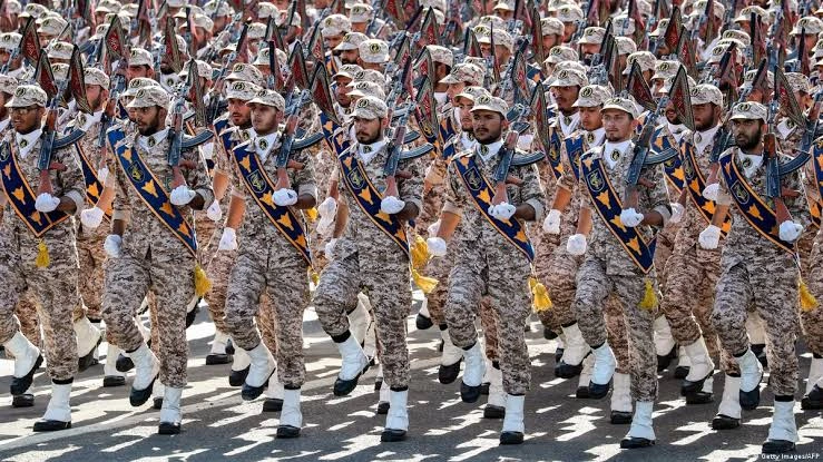 اللّٰہ کی مدد سے آج جارح کو سزا ملے گی: پاسدارانِ انقلاب کا بڑا اعلان