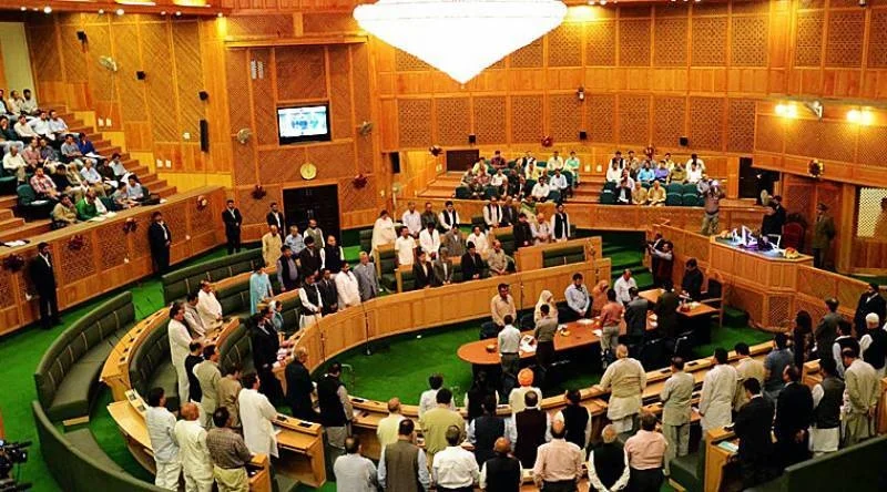 آزاد کشمیر کی نئی اسمبلی کے ارکان آج حلف اٹھائیں گے