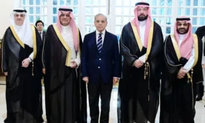 وزیراعظم شہباز شریف سے سعودی کاروباری وفد کی ملاقات