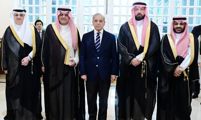 وزیراعظم شہباز شریف سے سعودی کاروباری وفد کی ملاقات