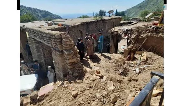 جن کی مدد کی انہی نے گھر مسمار کر دیا: لوگر میں افغان خاندان کا طالبان پر سنگین الزام