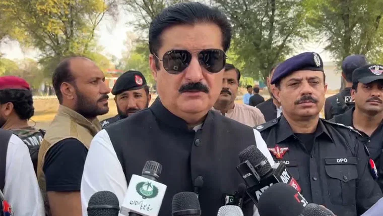 پی ٹی آئی اور فیصل کریم کنڈی