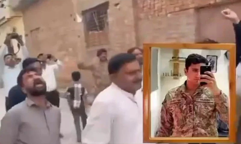 کیپٹن ابوذر کا جسد خاکی گوجرانوالہ پہنچنے پر والہانہ استقبال