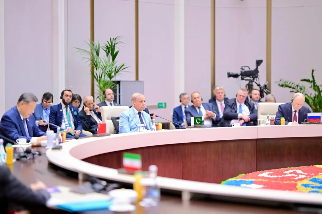 پانی کو سیاسی دباؤ کے لیے استعمال کرنا ناقابل قبول: وزیراعظم
