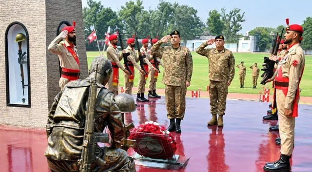 عاصم منیر کا پشاور دورہ، فارمیشنز کو چوکس رہنے کی ہدایت