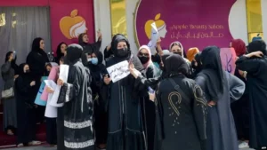 خواتین پر پابندیاں
