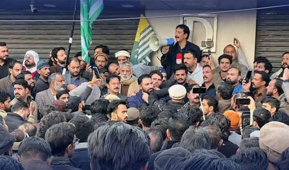 کالعدم ایکشن کمیٹی کی ناکہ بندی