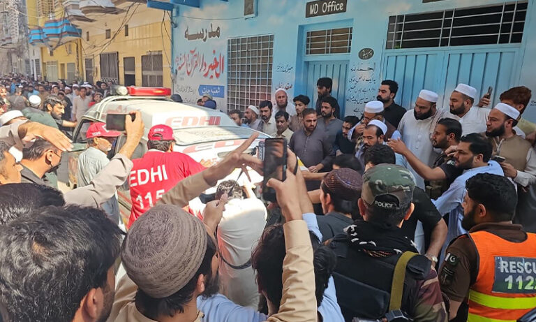 اسکول کی چھت گرنے سے 29 افراد جاں بحق