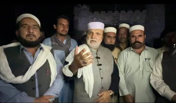 بابِ خیبر کے بزرگ کی پی ٹی آئی پر تنقید