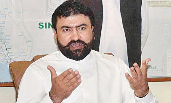 وزیراعلیٰ بلوچستان سرفراز بگٹی نے مولانا فضل الرحمٰ