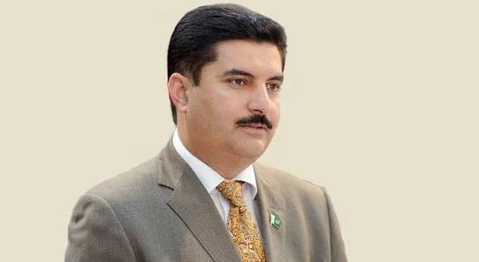 فیصل کریم کنڈی نے ڈپٹی کمشنرز کو ایم پی او کے اختیارات دے دیے