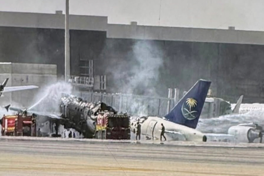 ریاض ایئرپورٹ حملہ حوثی حملہ